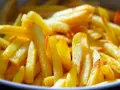 Jak zrobić chrupiące frytki w air fryerze? Poradnik krok po kroku