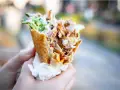 Kebab w tortilli: Ile ma kalorii? Zaskakujące fakty i porady