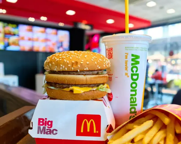 Frytki McDonald's: Ceny, promocje i jak kupić taniej?