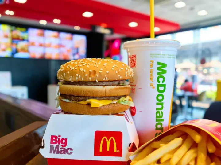 Frytki McDonald's: Ceny, promocje i jak kupić taniej?