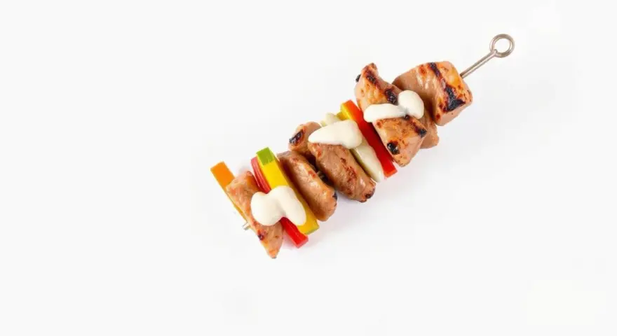 Ile mały kebab ma kalorii? Sprawdź i wybierz swoją "fit" wersję.