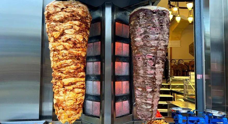 Zdrowy kebab? Odkryj, jak jeść go świadomie i bez wyrzutów!