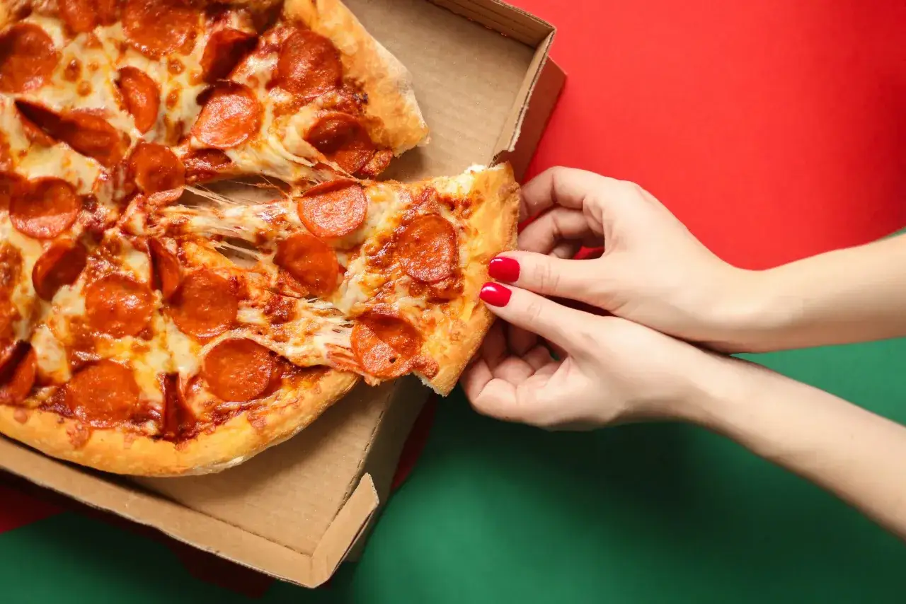Rodzaje ser&oacute;w do pizzy por&oacute;wnanie